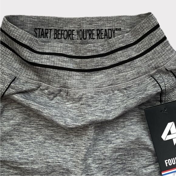 FourLaps Aero Seamless Short 5” ▪️ NWT ▪️ Size XS/ S - Picture 2 of 7